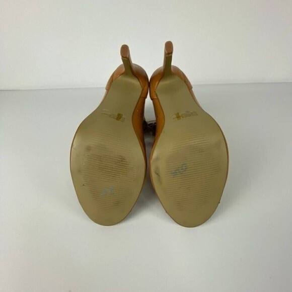 Women's Lace Up Bootie High Heels Forever Brandy Tan Size 10 - Picture 6 of 7